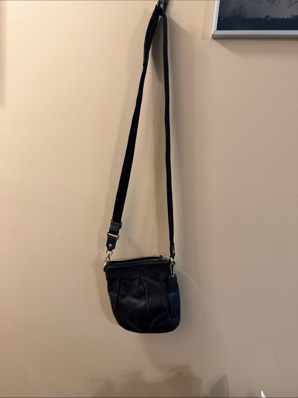 Coach 2008 Black Leather Crossbody Bag with Pleated Front 42585 - Picture 8 of 8